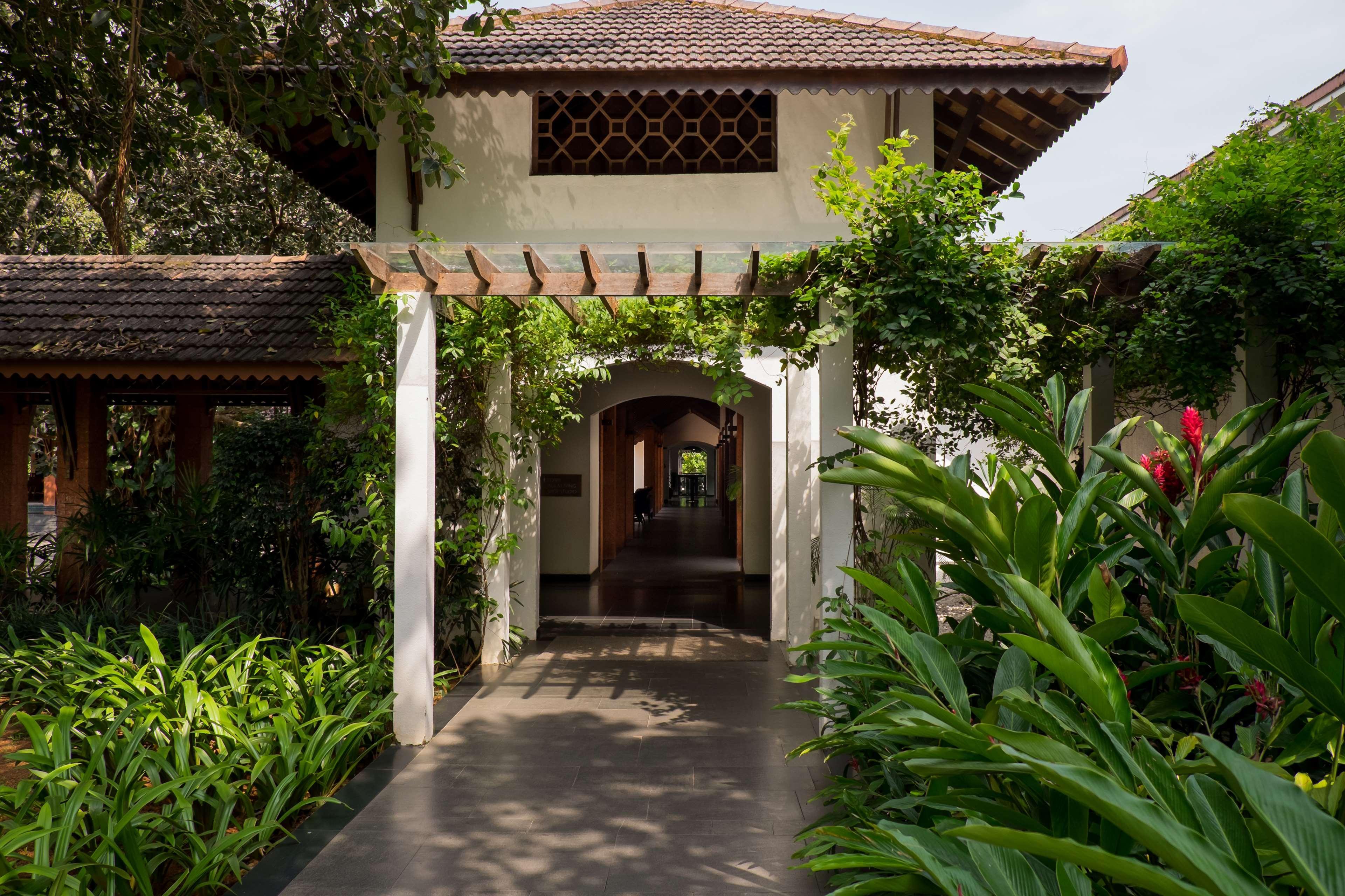 Hotel Alila Diwa Goa - A Hyatt Brand Majorda Exterior foto